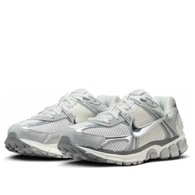 Nike Zoom Vomero 5 Sneaker In Multi