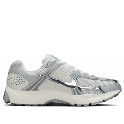 Nike Zoom Vomero 5 Sneaker In Multi