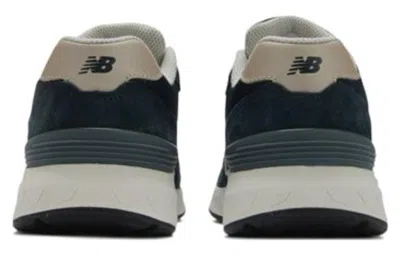 New Balance (wmns)  Walking Fresh Foam 880 V6 Shoes 'navy White' In Multi