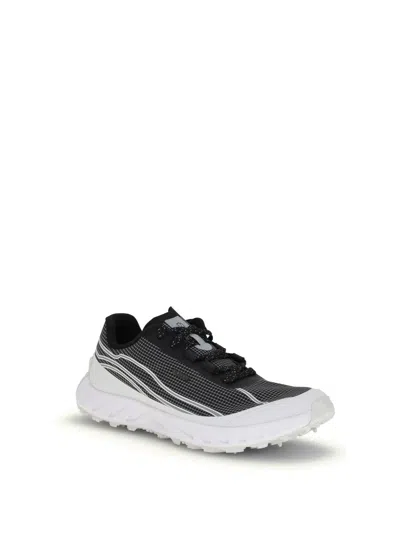 Norda Lightweight Running Sneakers In Black