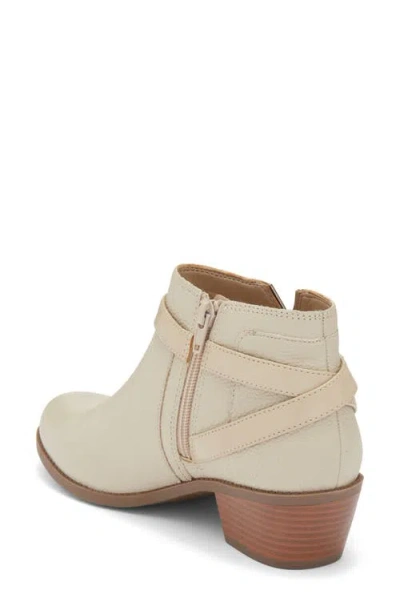 Vionic Farrah Bootie In Multi