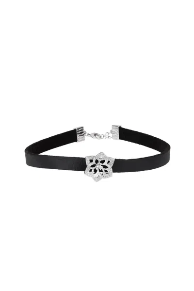 Saachi Western Chic Flower Charm Choker Necklace In Black