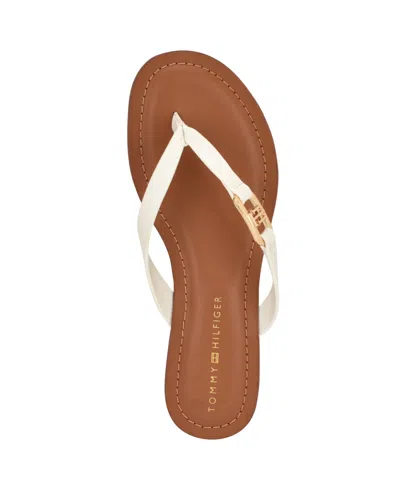 Tommy Hilfiger Liande Thong Sandal In White