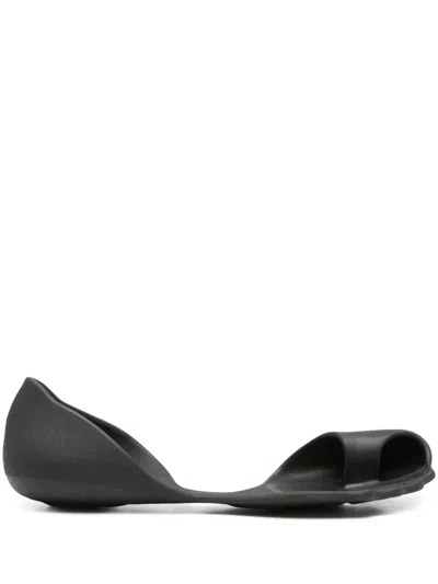 Balenciaga Anatomical Zero Rubber Slippers In Black