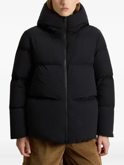 Woolrich Madison Short Down Jacket In Black