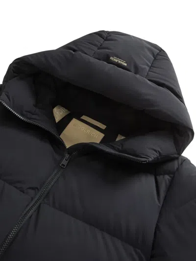 Woolrich Madison Short Down Jacket In Black