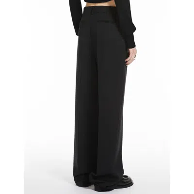 Sportmax Wide-legged Casual Pants In Black