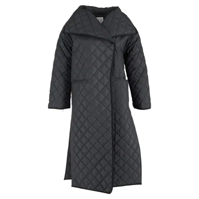 Totême Signature Oversized Quilted Recycled Shell Coat In Black