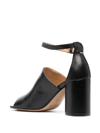 Maison Margiela Tabi Leather Sandals Shoes In Black