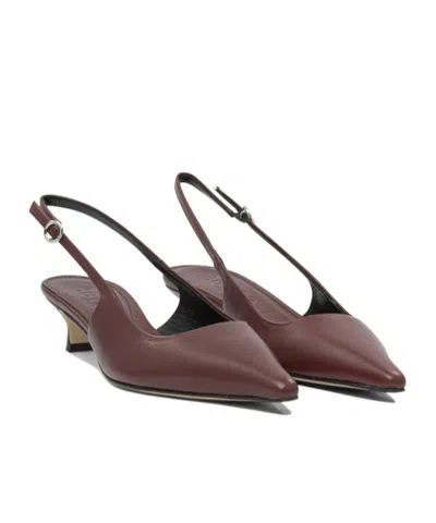 Aeyde Buckle Detail Kitten Heel Pointed Toe Pumps In Burgundy