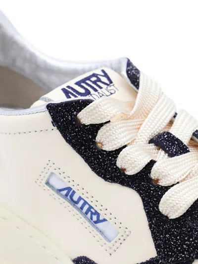 Autry Beige And Blue Leather Medalist Low Sneakers In Multi