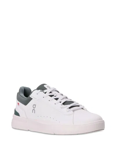 On Running The Roger Advantage Sneakers In White