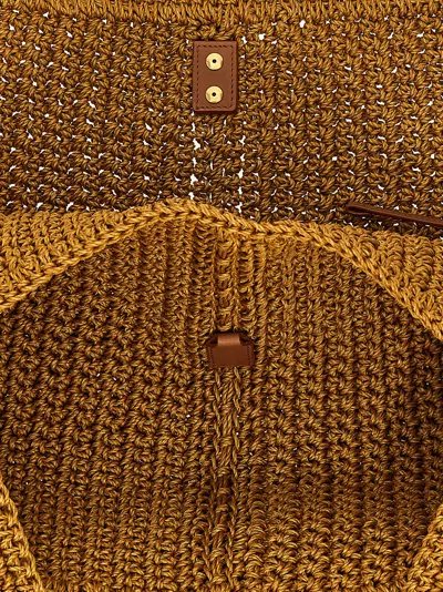 Saint Laurent Le 5 À 7 Bea Tote Bag Beige