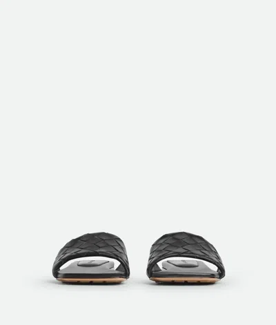 Bottega Veneta Leather Mules With Flat Sole And Open Toe In Black