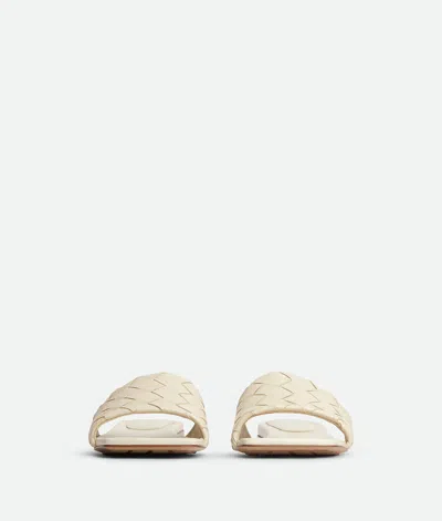 Bottega Veneta Women Ivory Leather Parco Slippers In White
