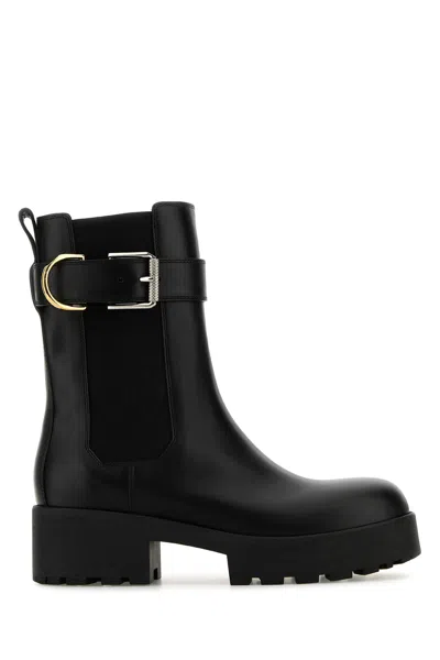 Givenchy Voyou Black Leather Ankle Chelsea Boot In Black