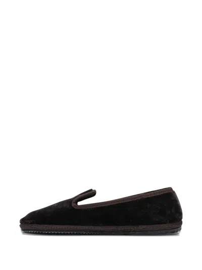 Sentier Velvety Minimalist Slippers With Refined Trim In Black