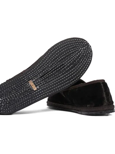 Sentier Velvety Minimalist Slippers With Refined Trim In Black