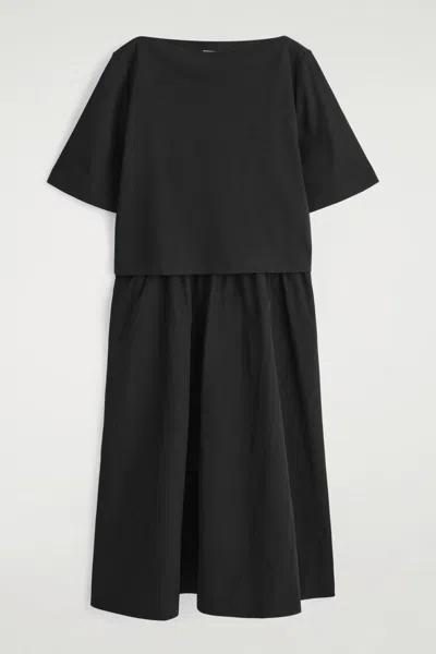Cos Robe Midi À Col Bateau Superposé In Black