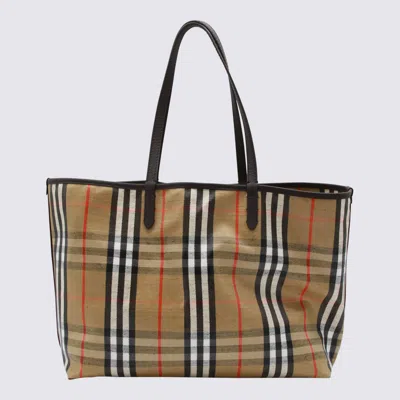 Burberry Beige Highlands Medium Tote Bag In Sand