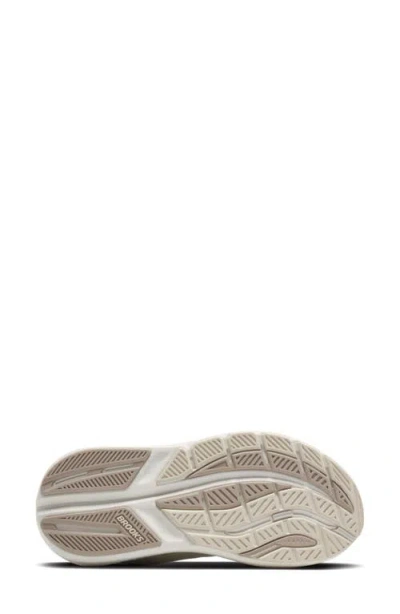 Brooks Ghost Max 3 Running Shoe In Neutral