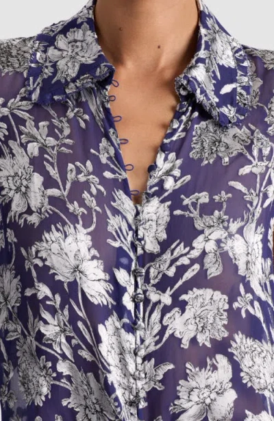 Alice And Olivia Martel Flutter-sleeve Blouse In Multi