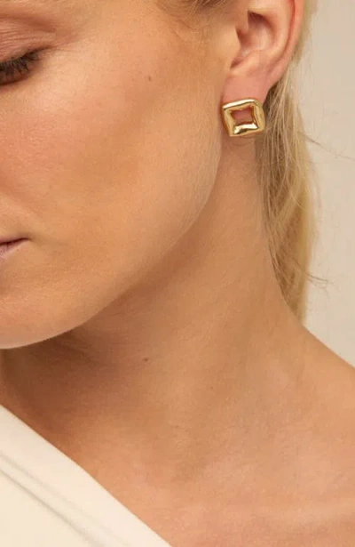 Unode50 Metal Alloy Clasp Stud Earrings In Gold