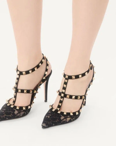 Valentino Garavani Valentino Rockstud 100 Lace And Suede Pumps In Black