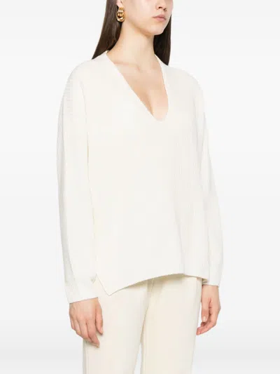 Fabiana Filippi Wool V Necked Sweater In White