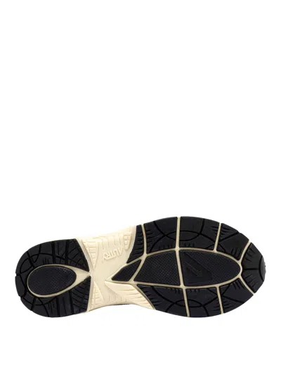 Autry Hyperway Man Sneakers In Brown