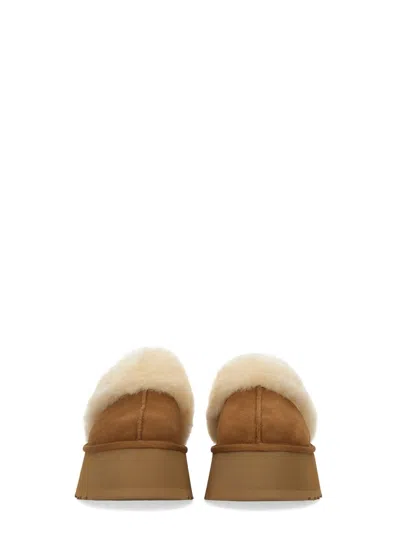 Ugg Platform Mules Made Of Camel-colored Leather With Faux Fur And Elastic Back In Brown