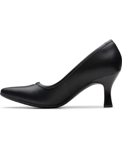 Clarks Women's Kataleyna West Slip-on Pumps In Black