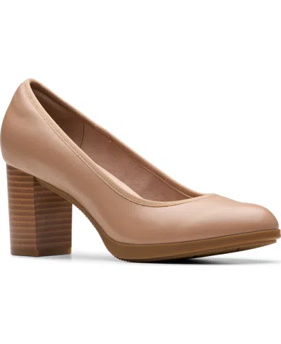 Clarks Bayla Carly In Neutral