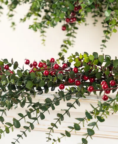 Glitzhome 6 Ft Polyethylene Christmas Dripping Eucalyptus Garlands With Berries, Set Of 2 In Multi