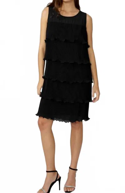 Frank Lyman Sleeveless Ruffle Dress In Black In Blue