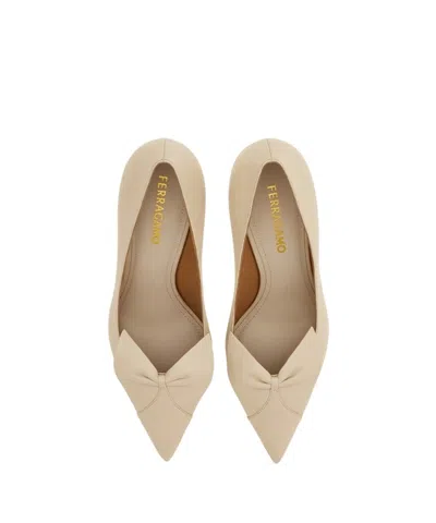 Ferragamo Gwen 70 Soft Bow Nappa Leather Pumps In White