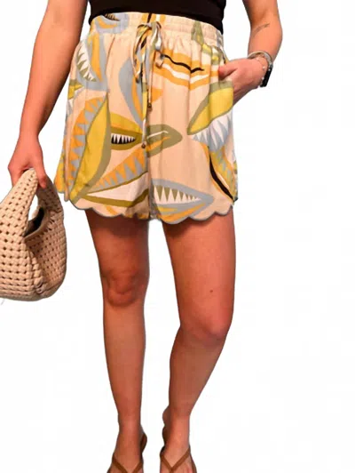Karlie Abstract Leaf Scallop Short In Multi In Multi