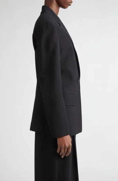 Lafayette 148 New York Structured Shoulder Fitted Responsible Finesse Crepe Blazer In Black