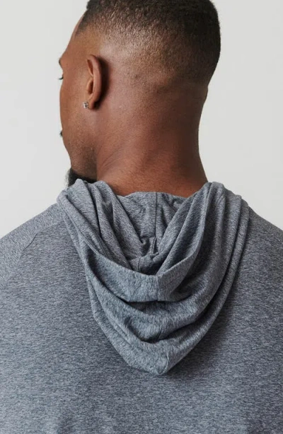 True Classic Active Hoodie Pullover In Gray