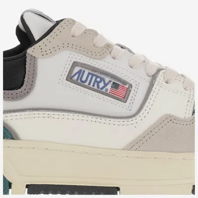 Autry Clc Panelled Sneakers In Multi