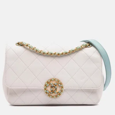 Pre-owned Chanel Single Flap Quilted Calfskin Cc Shoulder Bag In White
