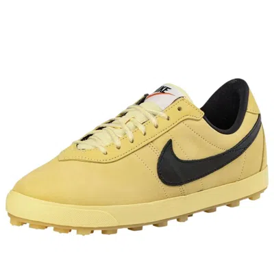 Nike Astro Grabber Qs Sneakers In Yellow