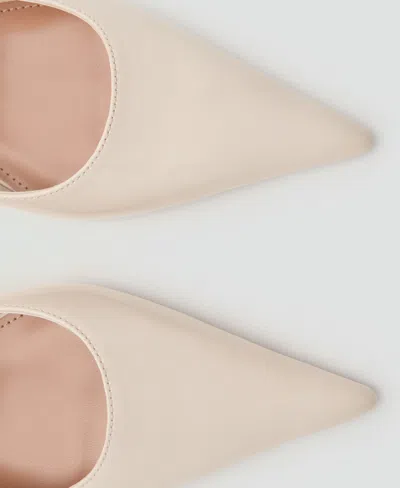 Mango Pointed Kitten Heel In White