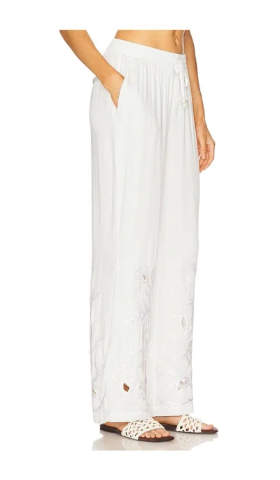Leslie Amon Coral Reef Pant In White