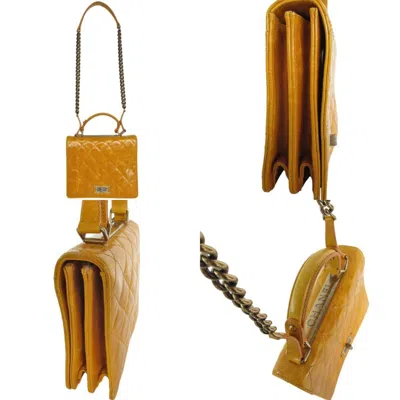 Pre-owned Chanel Gold Yellow Leather Metal Handbag Shoulder Bag ()