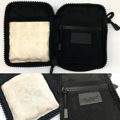 Pre-owned Chanel Sport Black Ivory Nylon Shoulder Bag ()