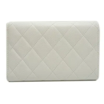 Pre-owned Chanel White Grained Calfskin Wallet (tri-fold) ()
