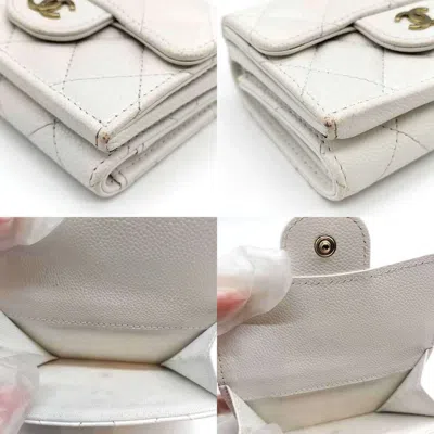 Pre-owned Chanel White Grained Calfskin Wallet (tri-fold) ()