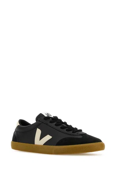 Veja Volley Black Sneakers With Side Logo And Lettering Logo On The Heel In Organic Cotton Unisex In Black