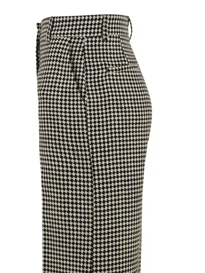 Douuod Trousers Black In Burgundy